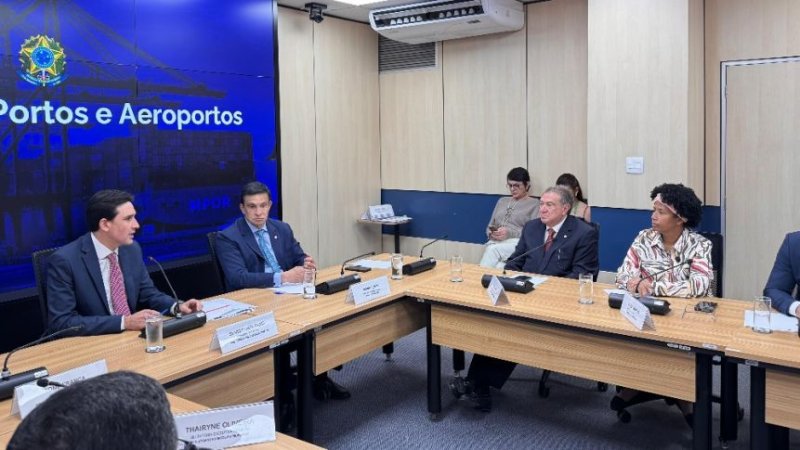 Deputada Sílvia Cristina celebra anúncio de aumento de voos da empresa Azul para a capital e o interior