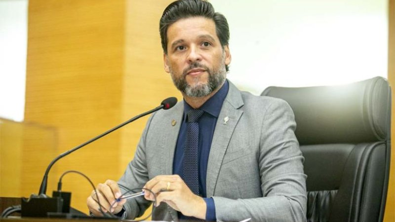 Falta de professores é debatida em Rolim de Moura