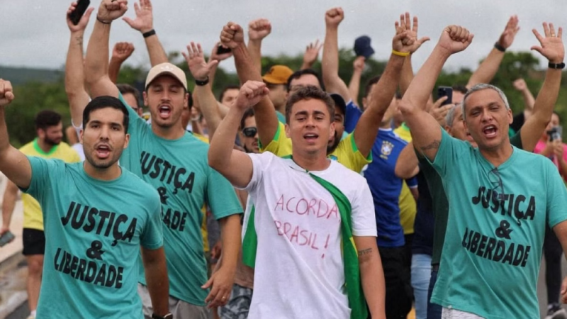 Nikolas Ferreira divulga local de encerramento da Caminhada