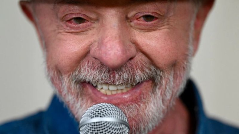 Fugiu da raia? Lula desiste oficialmente de debate na Globo