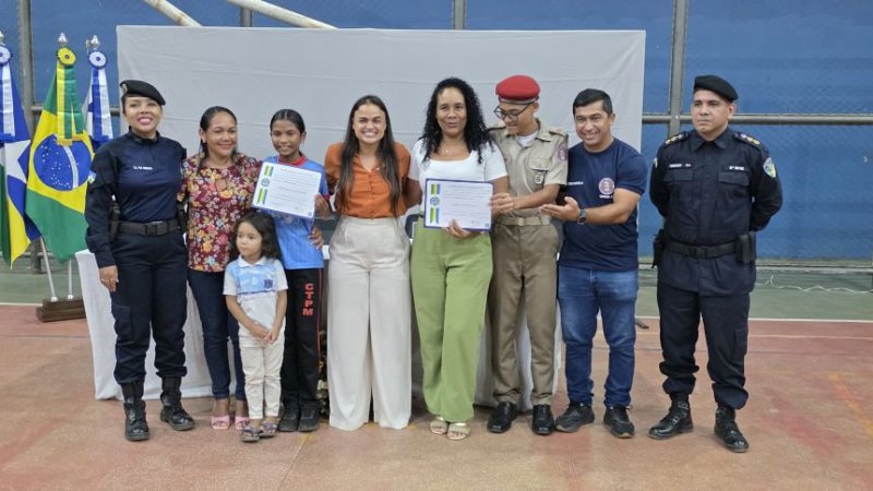 Assembleia homenageia servidores e atletas de ciclismo do Colégio Militar de Guajará-Mirim