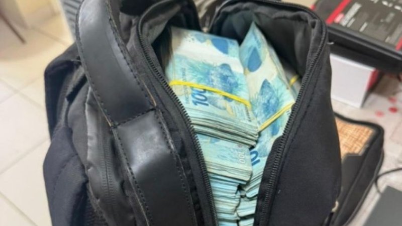 PF encontra cerca de R$ 1 milhão em espécie e prende três durante operações no Acre