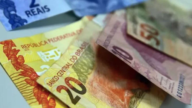 Governo Lula reduz projeção do salário mínimo para 2026