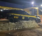 PRF apreende mais de 200 kg de drogas e prende três pessoas na BR-364